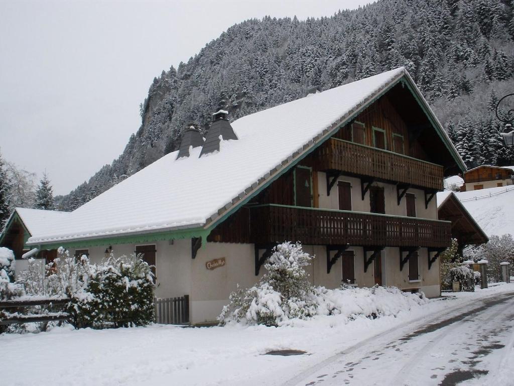 Spacious Ski Chalet In Traditional French Village, Sleeps 8, Four Star With Fibre Broadband Abondance Exterior photo