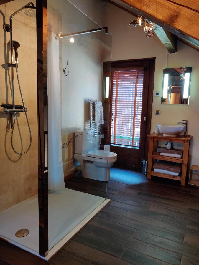 Spacious Ski Chalet In Traditional French Village, Sleeps 8, Four Star With Fibre Broadband Abondance Exterior photo