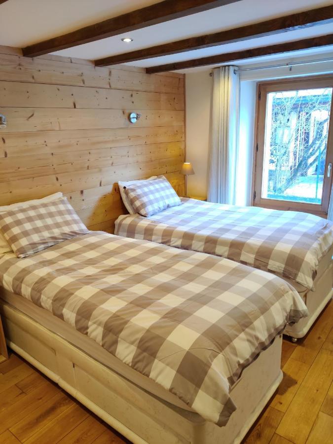 Spacious Ski Chalet In Traditional French Village, Sleeps 8, Four Star With Fibre Broadband Abondance Exterior photo